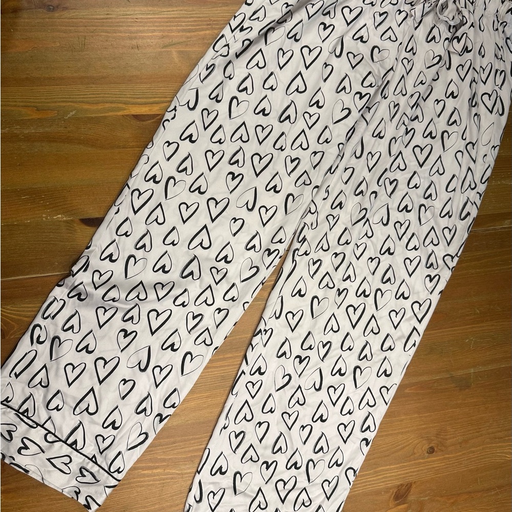 Vintage Victoria's Secret White & Black Heart Print Drawstring Pajama Pants